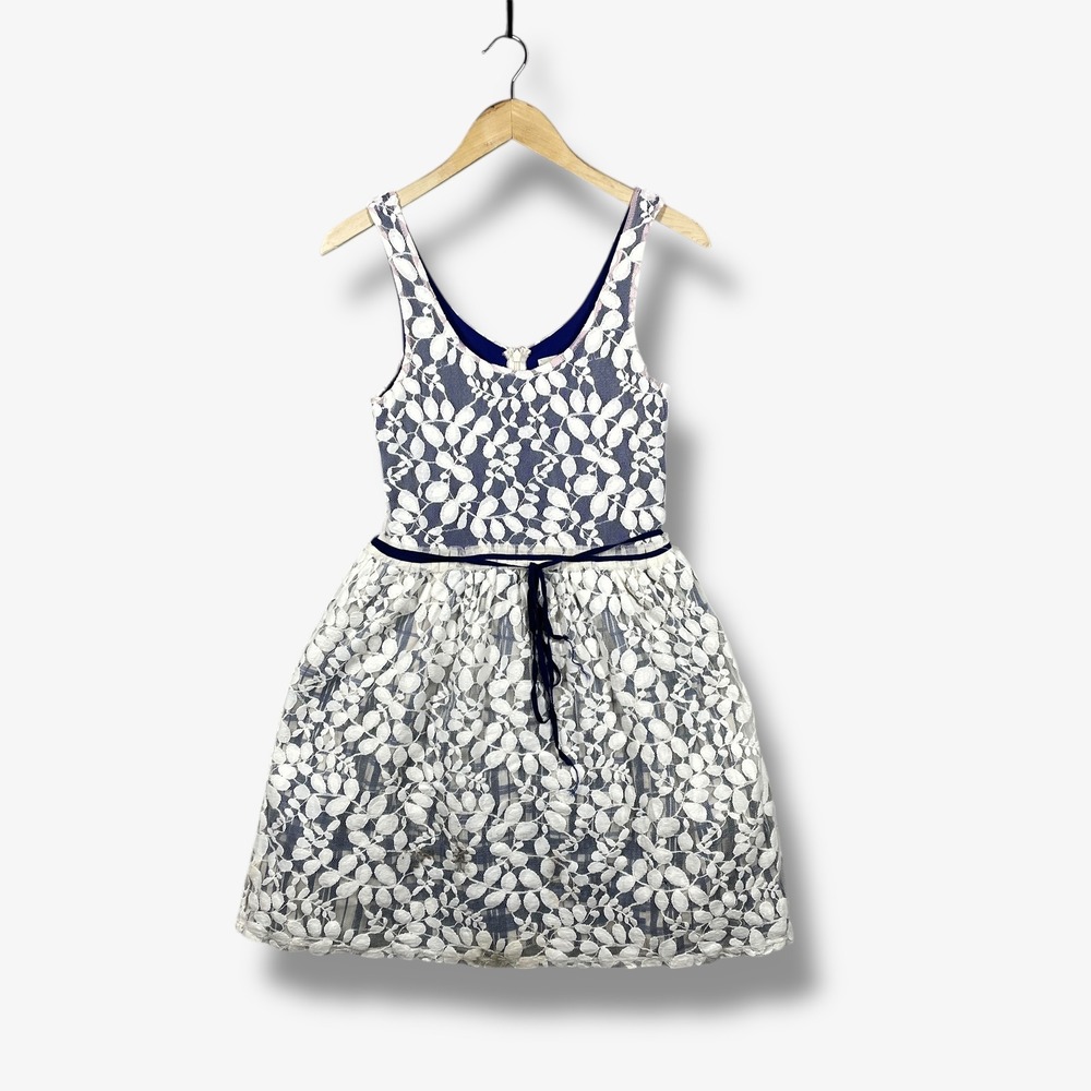 Weston Wear San Francisco White Floral Lace Dress Womens M Blue Boho Soft‎ Girl